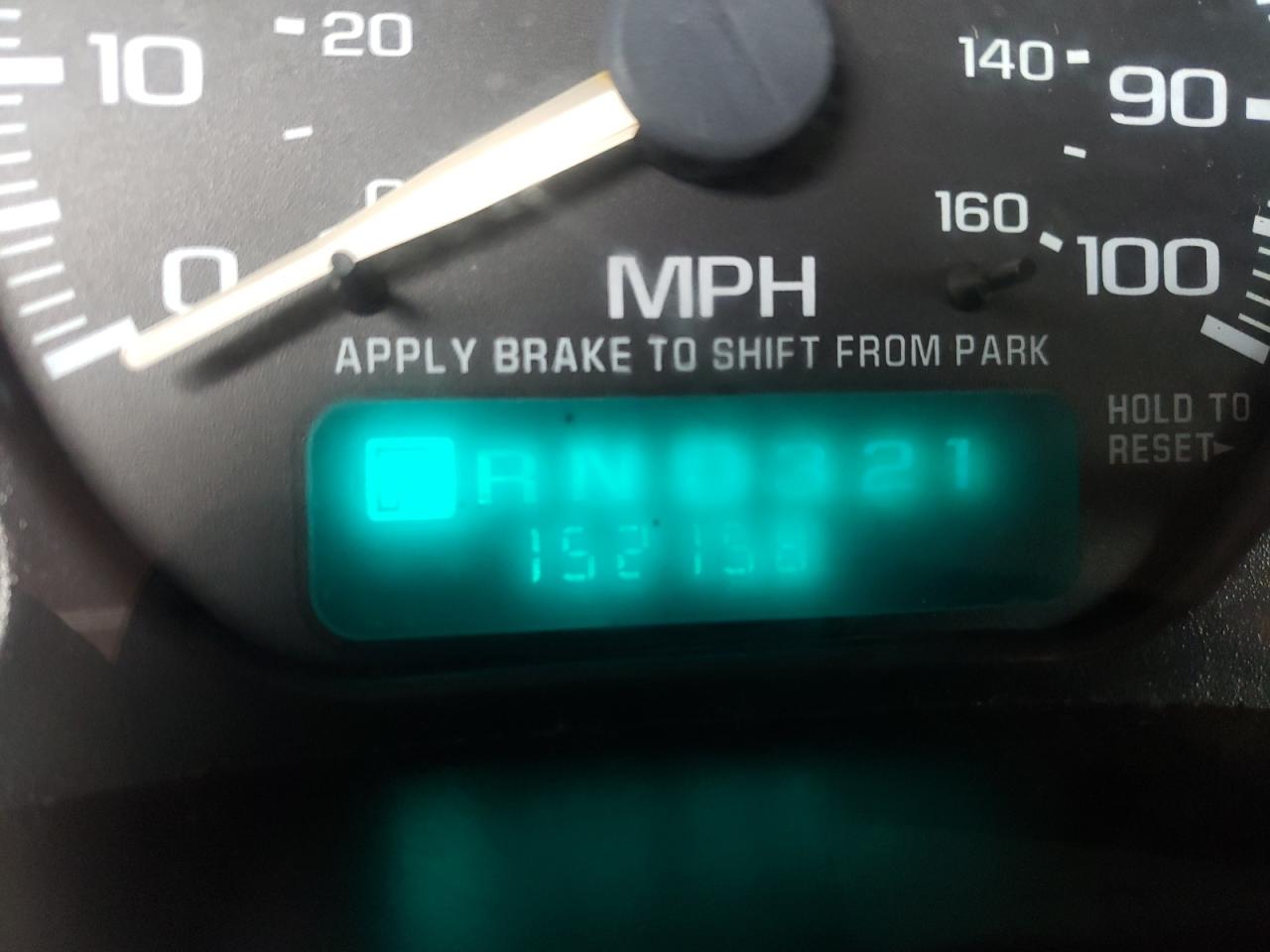 Photo 8 from auction – 2001 CHEVROLET SILVERADO with VIN 2GCEC19VX11400879