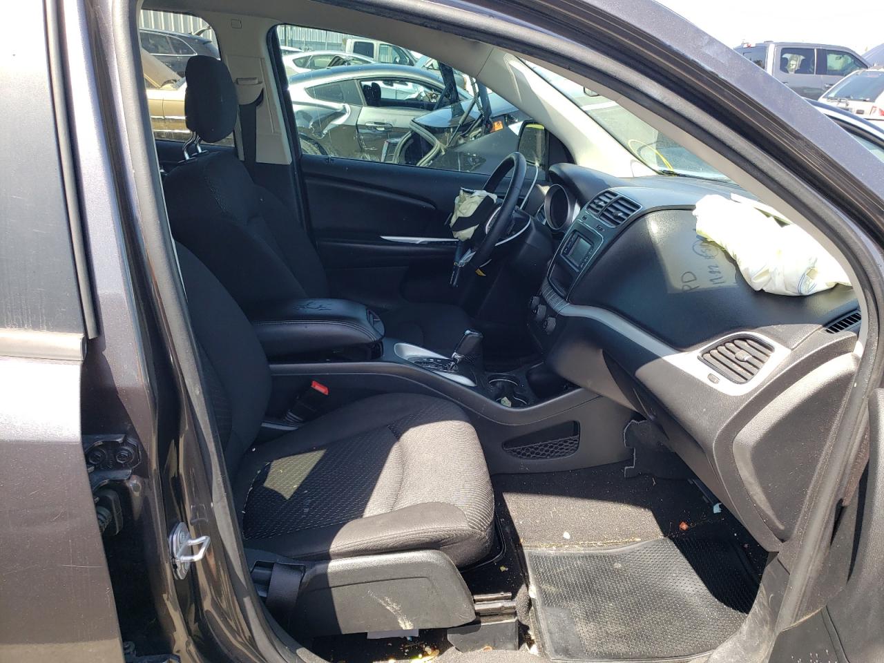 Photo 5 from auction – 2018 DODGE JOURNEY SE with VIN 3C4PDCAB8JT184063