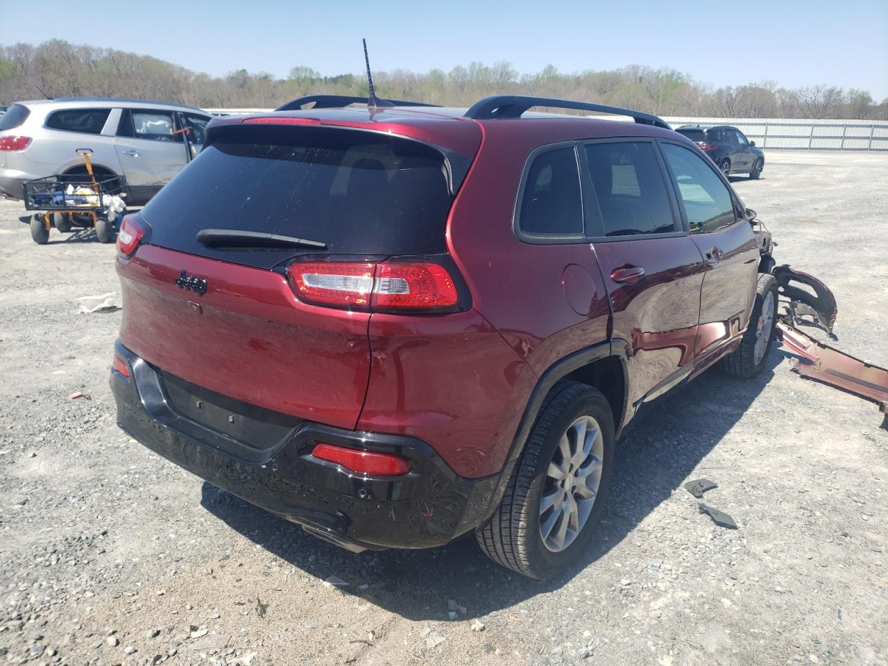 Photo 4 from auction – 2018 JEEP CHEROKEE L with VIN 1C4PJLCX1JD607816