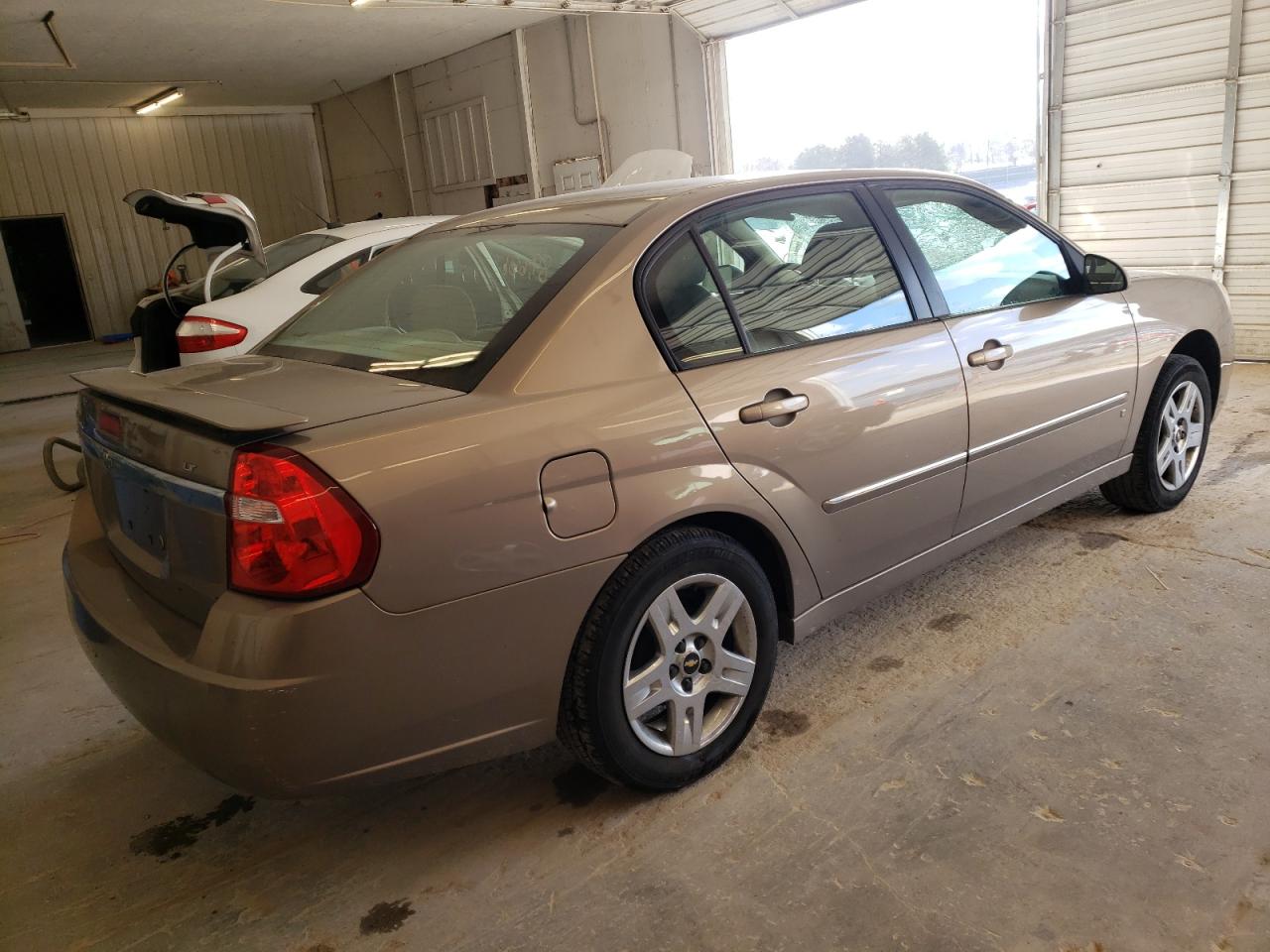 Photo 4 from auction – 2007 CHEVROLET MALIBU LT with VIN 1G1ZT58FX7F307681