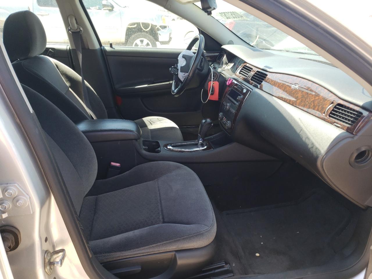 Photo 5 from auction – 2014 CHEVROLET IMPALA LIM with VIN 2G1WB5E39E1141982