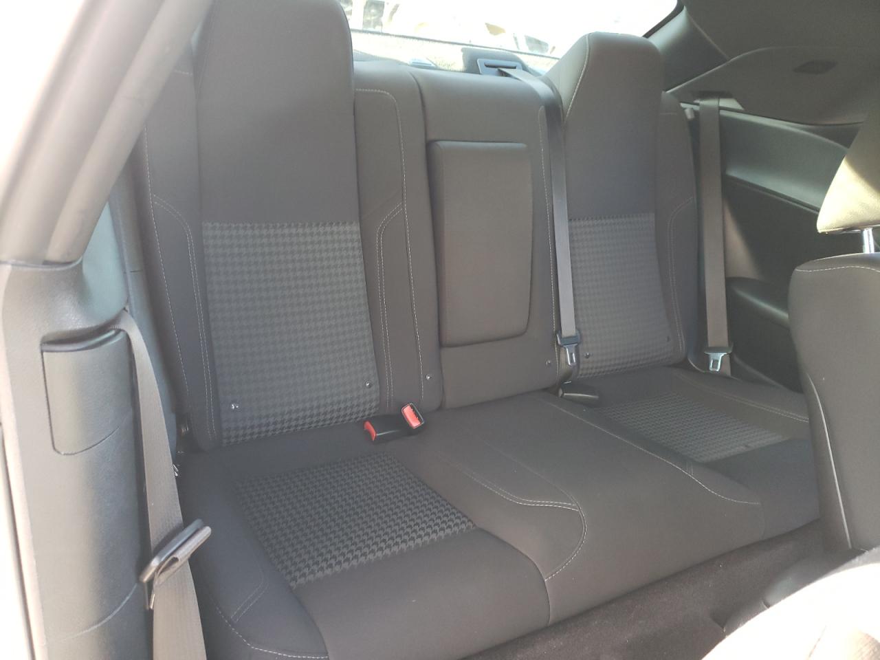 Photo 6 from auction – 2018 DODGE CHALLENGER with VIN 2C3CDZAGXJH219342