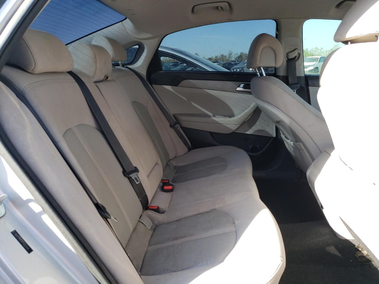 Photo 6 from auction – 2015 HYUNDAI SONATA SE with VIN 5NPE24AF4FH050440