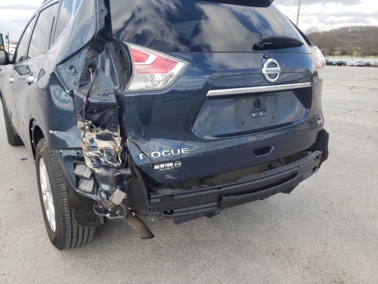 Photo 9 from auction – 2015 NISSAN ROGUE S with VIN 5N1AT2ML2FC827836