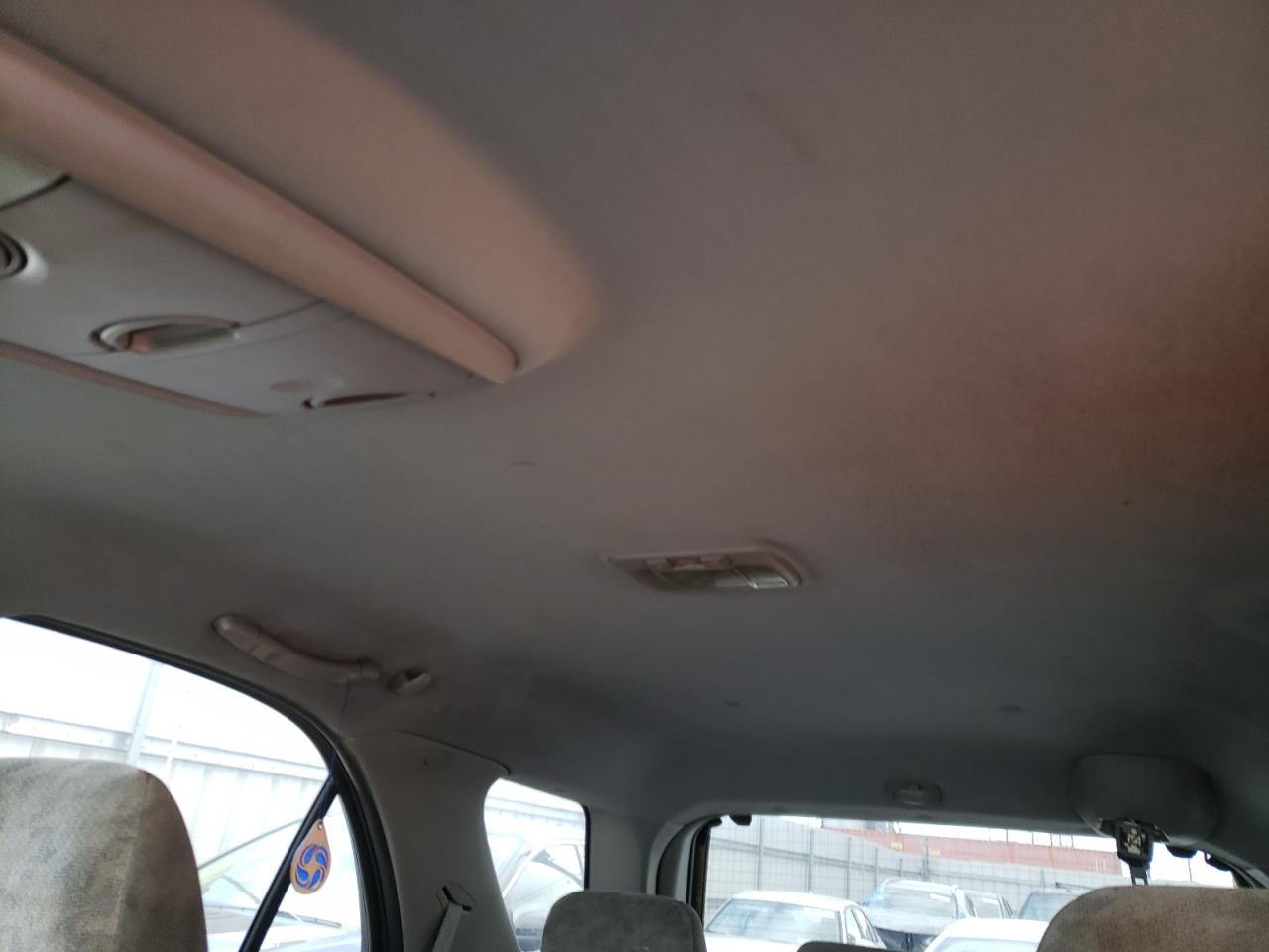 Photo 9 from auction – 2004 KIA SORENTO EX with VIN KNDJD733X45296550