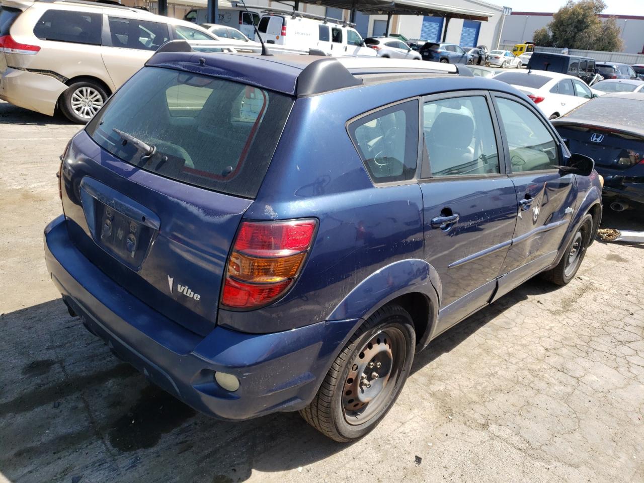 Photo 4 from auction – 2005 PONTIAC VIBE with VIN 5Y2SL668X5Z422764