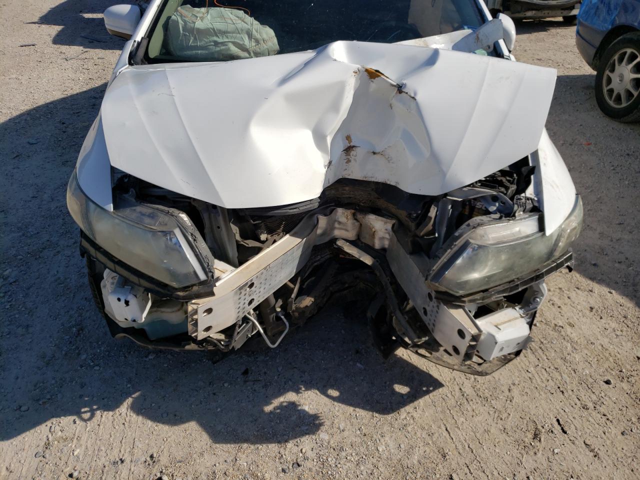 Photo 9 from auction – 2014 HONDA CIVIC LX with VIN 19XFB2F53EE029414