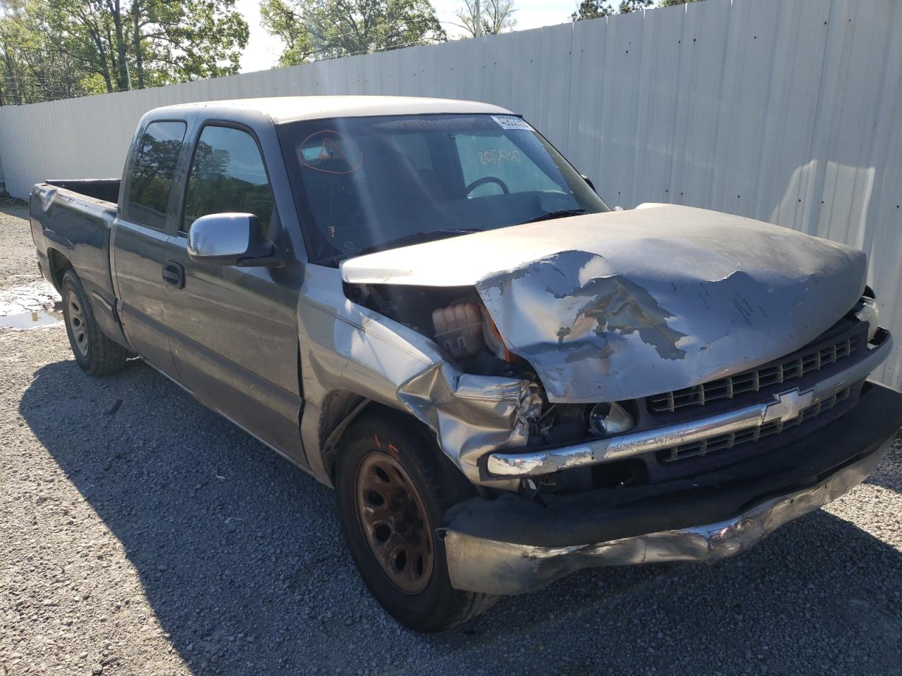 CHEVROLET SILVERADO 2001 with VIN 2GCEC19V811327723 - Photo from auction