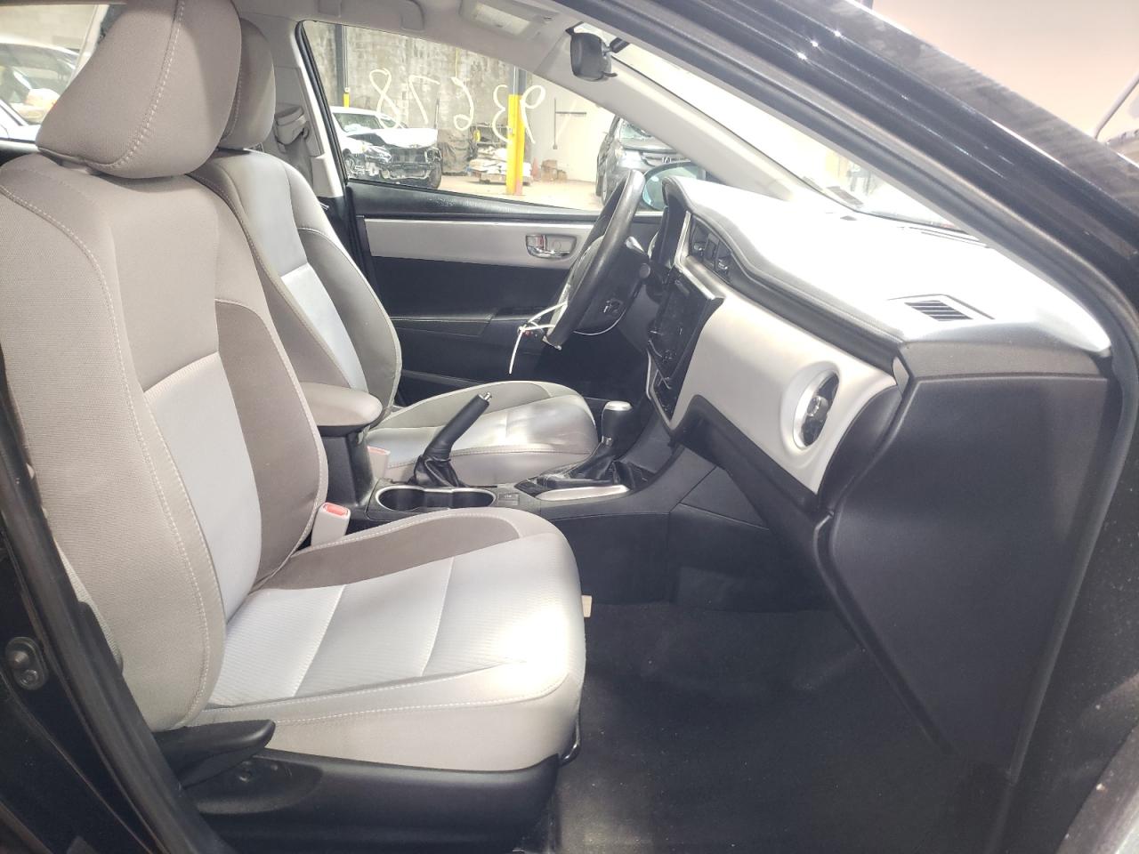Photo 5 from auction – 2018 TOYOTA COROLLA L with VIN 2T1BURHE1JC015325
