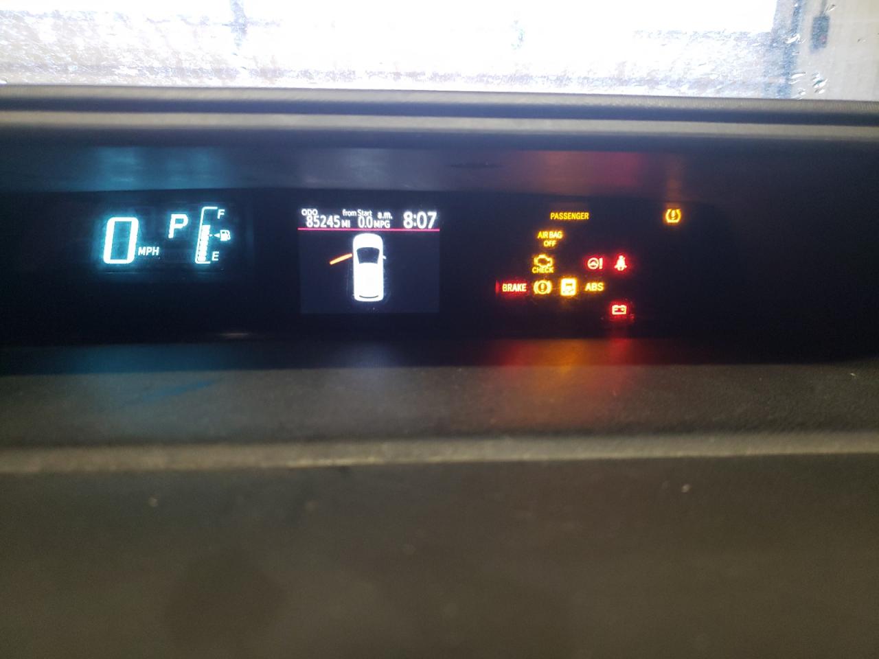 Photo 8 from auction – 2014 TOYOTA PRIUS C with VIN JTDKDTB30E1060190
