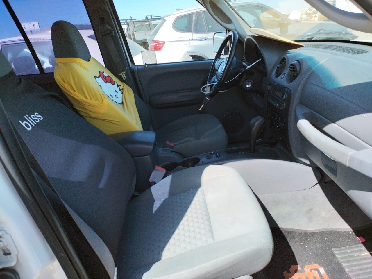 Photo 5 from auction – 2005 JEEP LIBERTY SP with VIN 1J4GL48K65W629764
