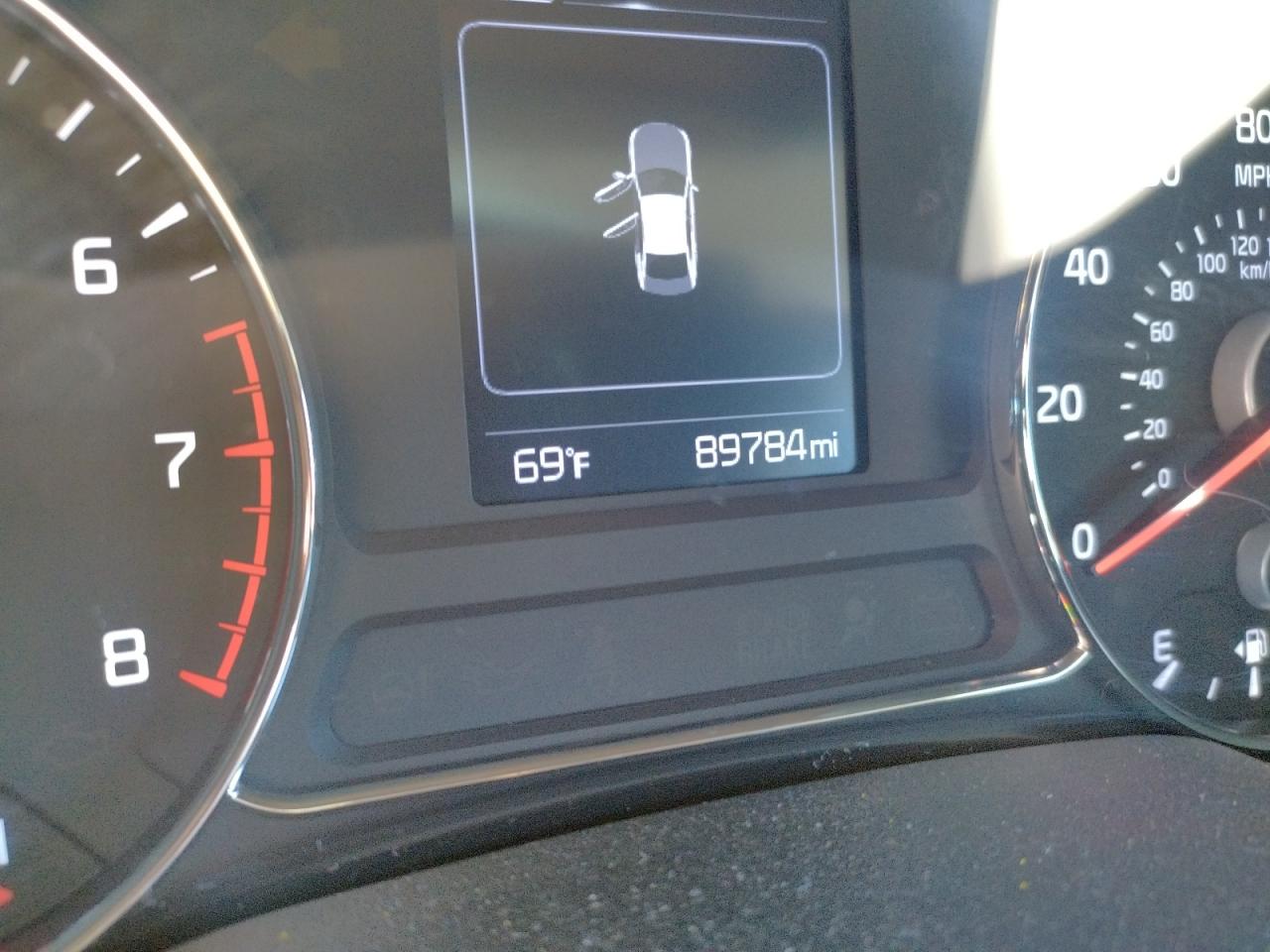 Foto 8 de la subasta – 2017 KIA FORTE LX con VIN 3KPFL4A74HE100402