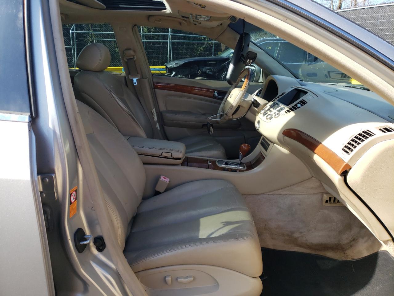 Photo 5 from auction – 2003 INFINITI Q45 with VIN JNKBF01A03M100206