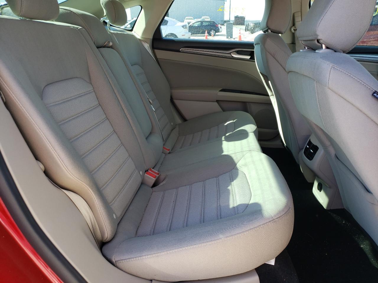 Photo 6 from auction – 2020 FORD FUSION SE with VIN 3FA6P0HD6LR110929