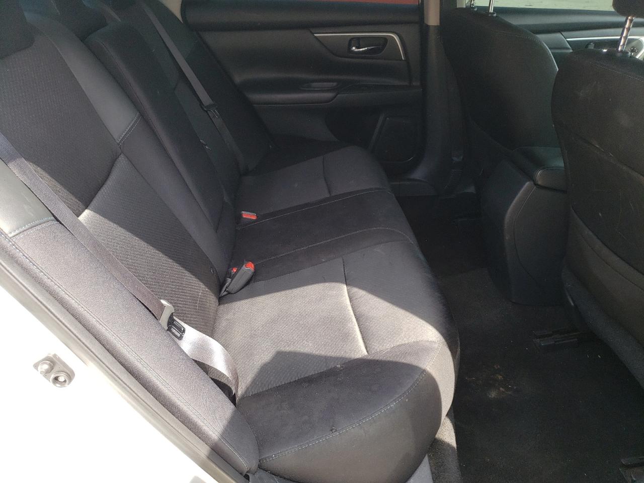 Photo 6 from auction – 2016 NISSAN ALTIMA 2.5 with VIN 1N4AL3AP4GC193941