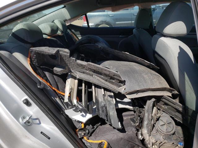 Photo 6 from auction – 2017 HYUNDAI ELANTRA SE with VIN 5NPD74LF4HH079451