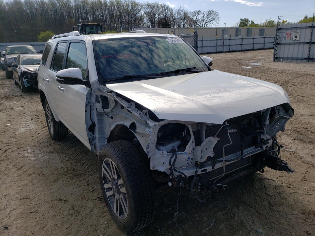 صورة رقم 1 من المزاد - 2015 TOYOTA 4RUNNER SR مع VIN JTEBU5JR2F5246336