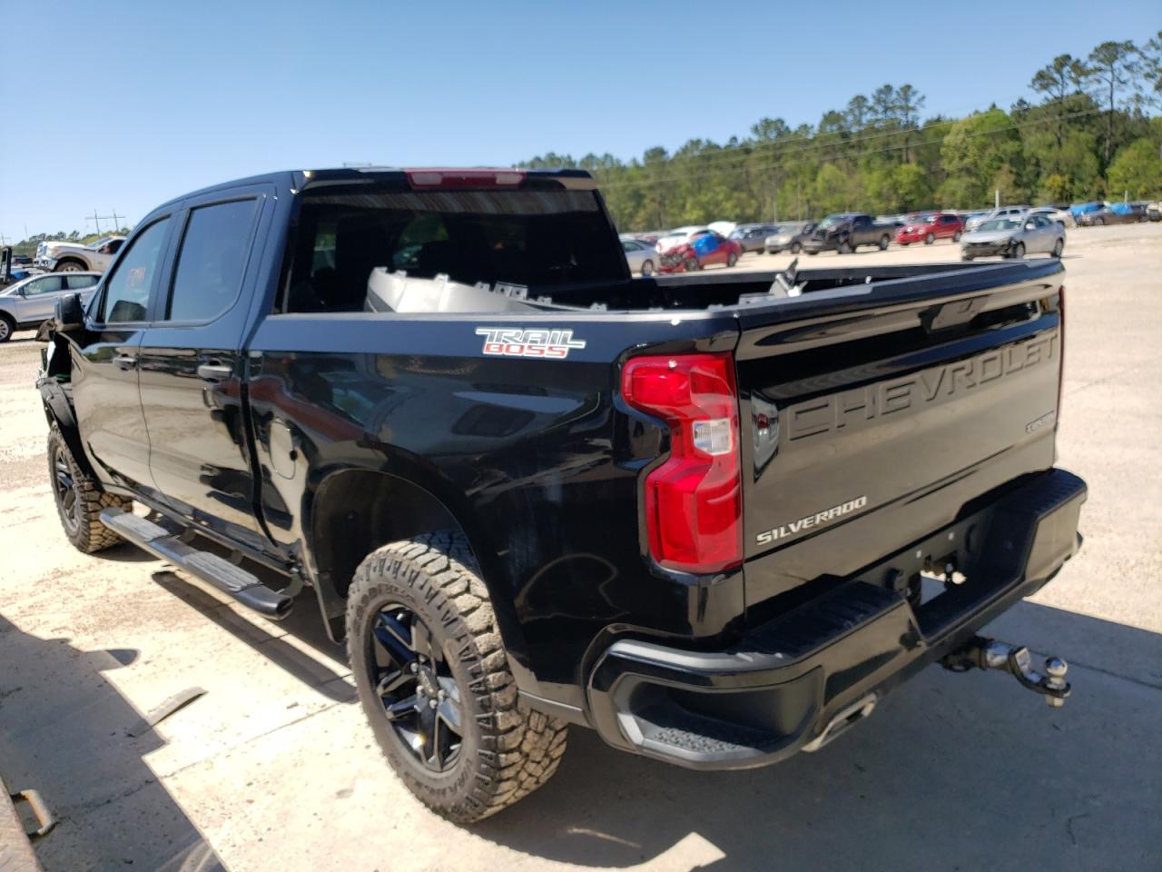 Photo 3 from auction – 2021 CHEVROLET SILVERADO with VIN 1GCPYCEF2MZ285713