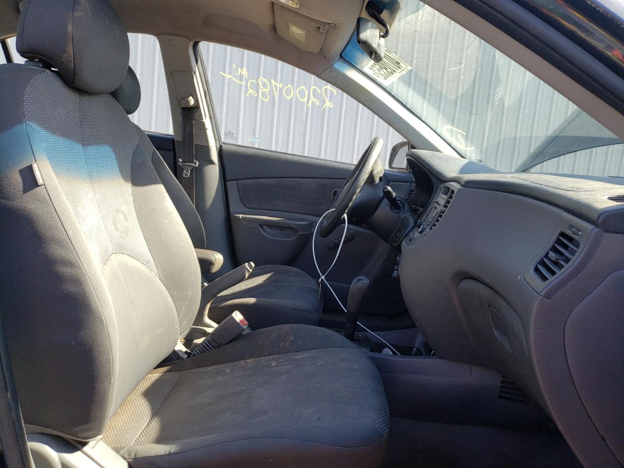 Photo 5 from auction – 2009 KIA RIO BASE with VIN KNADE223696553393