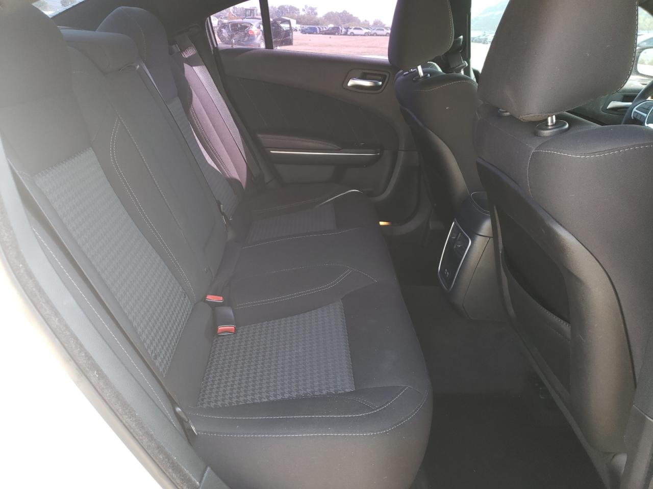 Photo 6 from auction – 2017 DODGE CHARGER SX with VIN 2C3CDXHG2HH649533