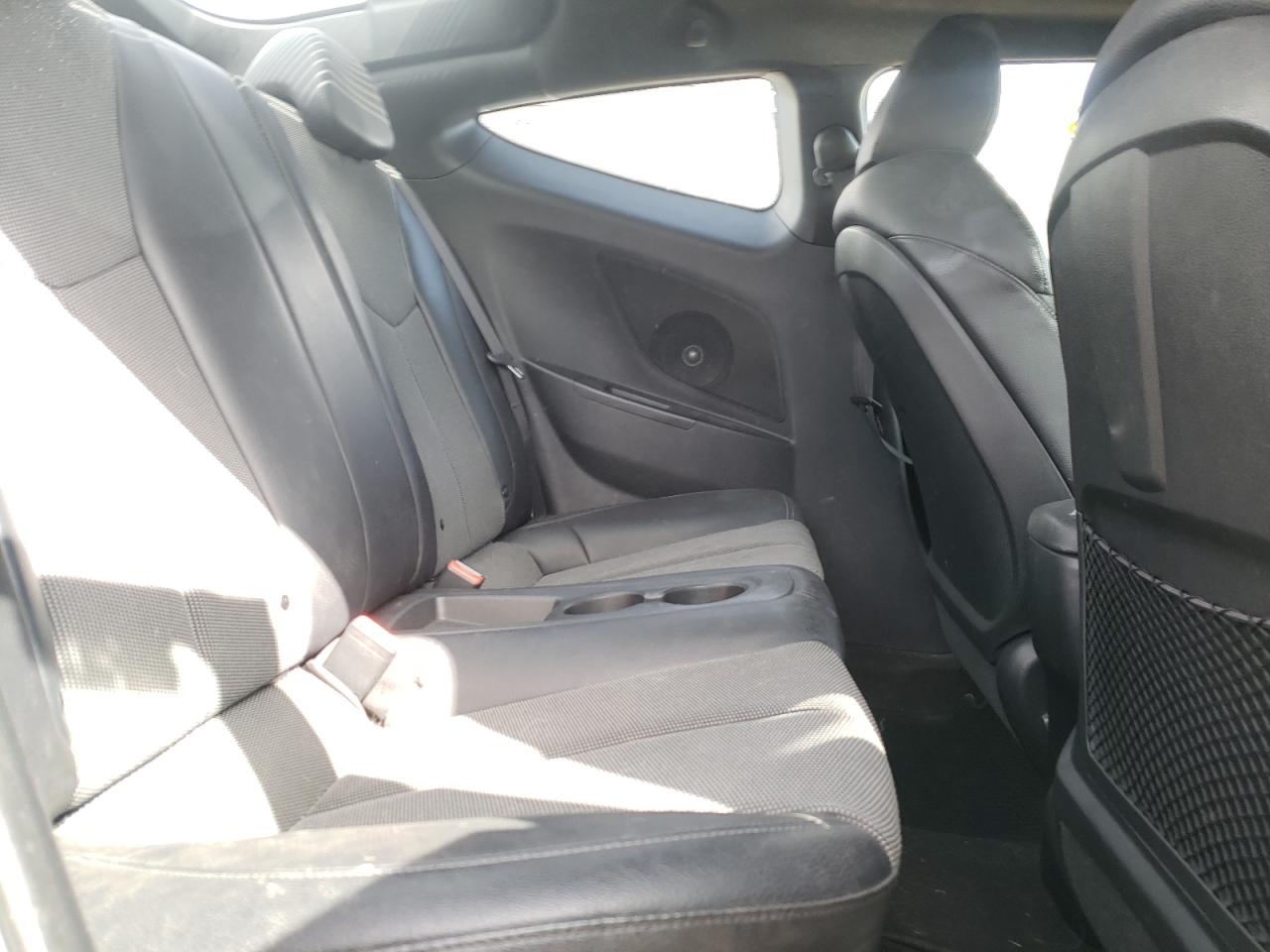 Photo 6 from auction – 2016 HYUNDAI VELOSTER with VIN KMHTC6AD1GU261564