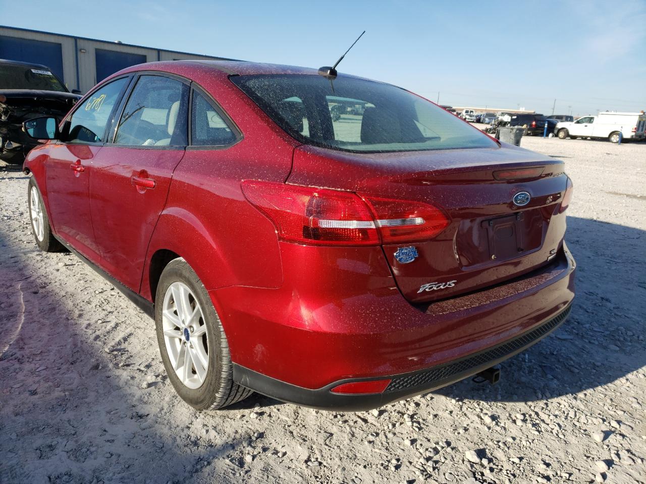 Photo 3 from auction – 2017 FORD FOCUS SE with VIN 1FADP3FE1HL229515