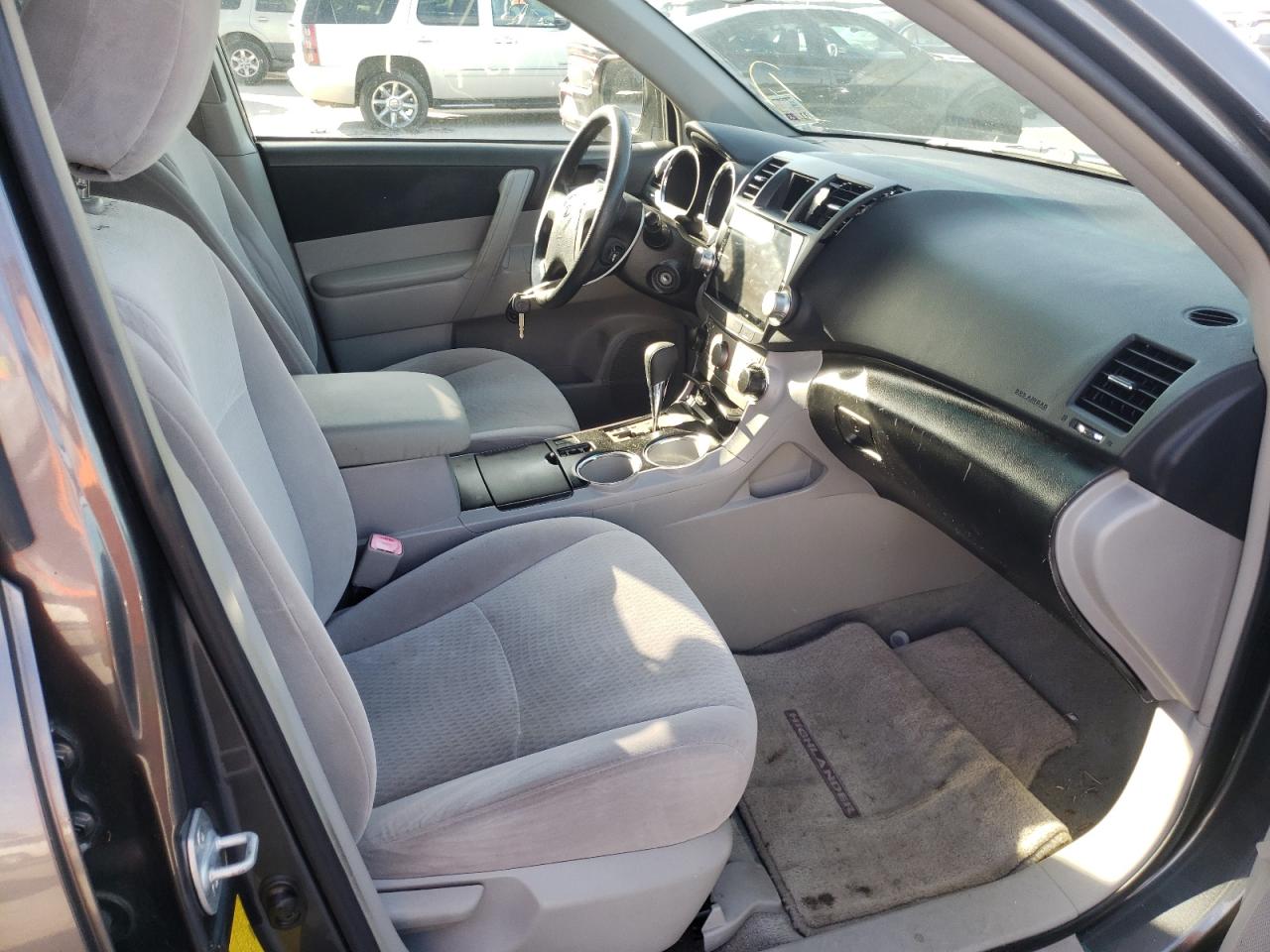 Photo 5 from auction – 2008 TOYOTA HIGHLANDER with VIN JTEDS41A182012437