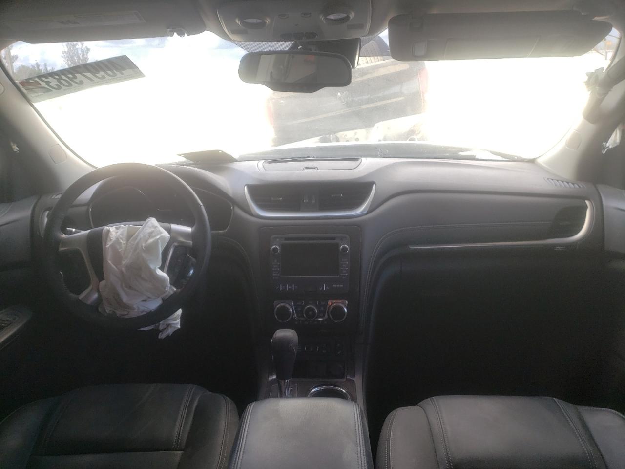 Photo 9 from auction – 2017 CHEVROLET TRAVERSE P with VIN 1GNKRJKDXHJ292824