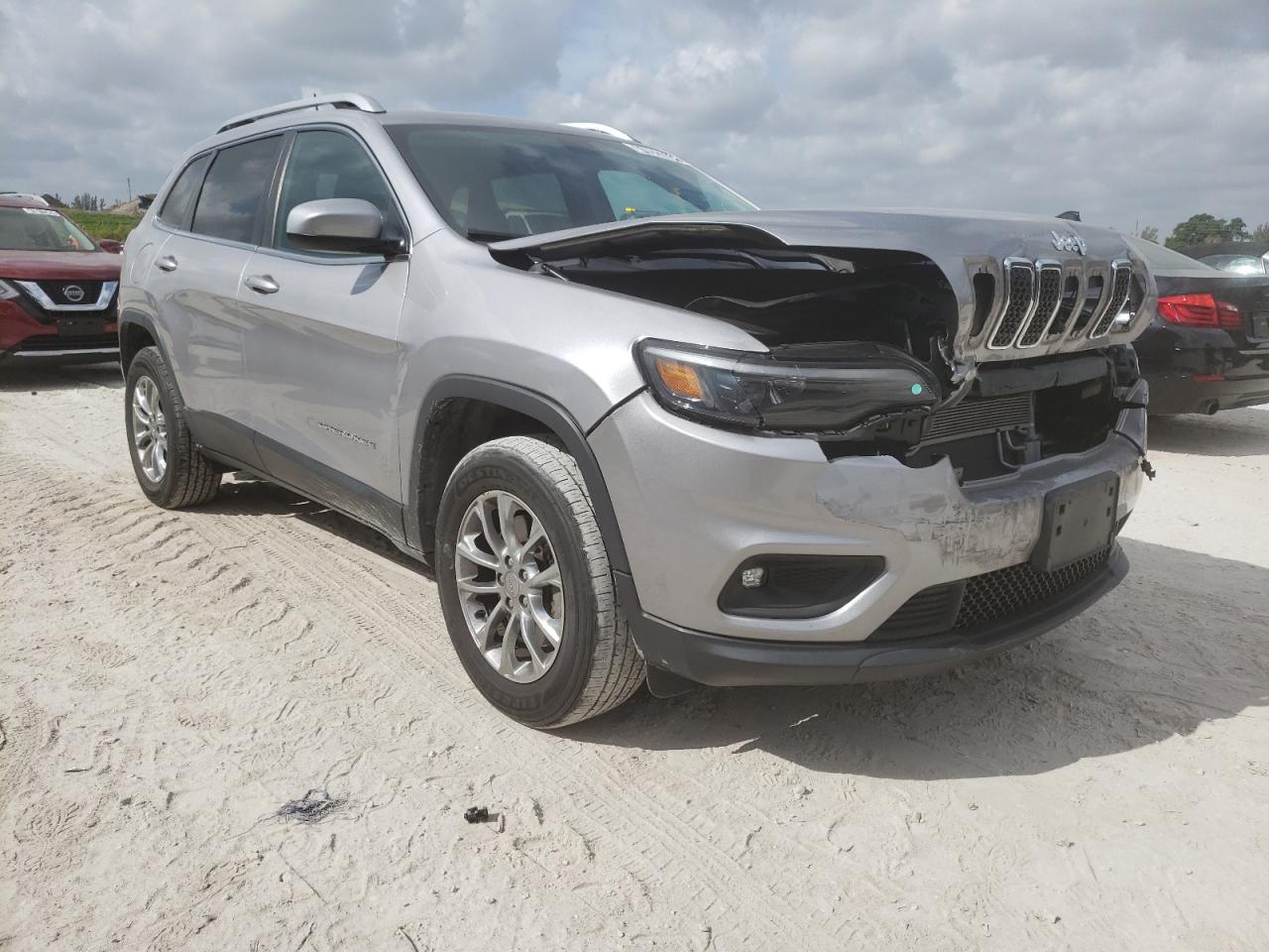 JEEP CHEROKEE L 2019 with VIN 1C4PJMLB6KD255697 - Photo from auction