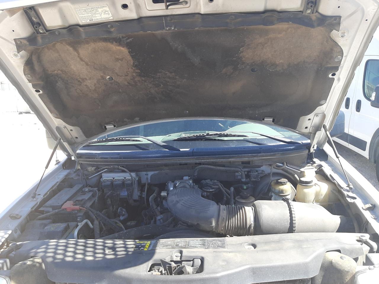 Photo 7 from auction – 2004 FORD F150 with VIN 1FTRX12W64NA89155