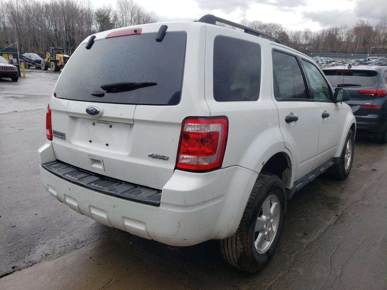Photo 4 from auction – 2011 FORD ESCAPE XLT with VIN 1FMCU0D72BKC31588