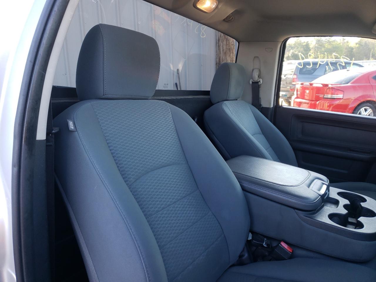 Photo 6 from auction – 2014 RAM 1500 ST with VIN 3C6JR6AT7EG227346