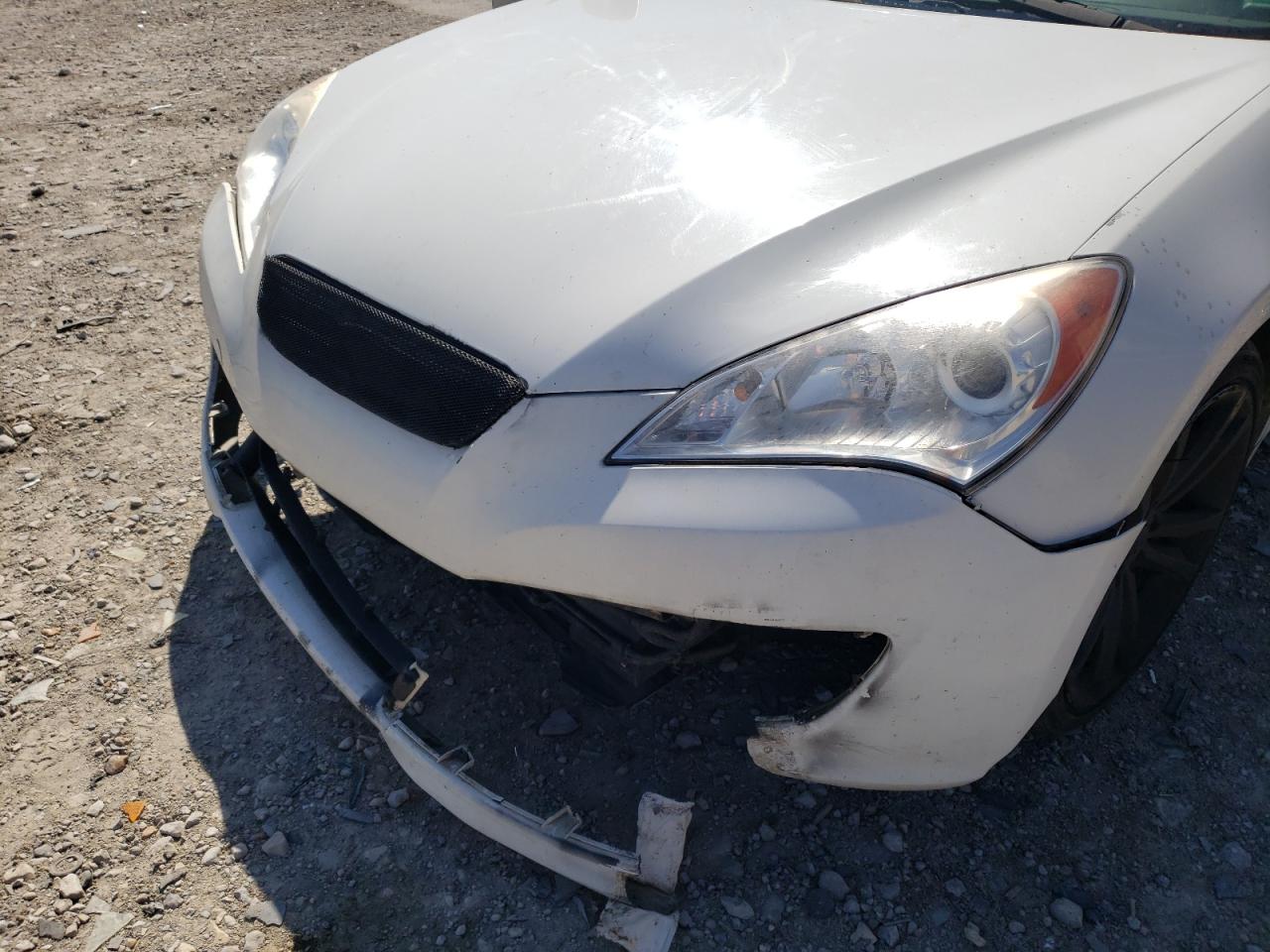 Photo 10 from auction – 2011 HYUNDAI GENESIS CO with VIN KMHHU6KH8BU046891
