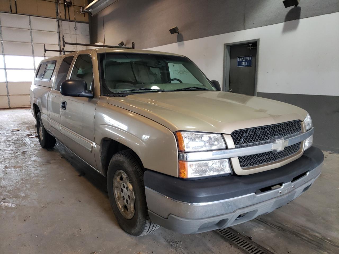 CHEVROLET SILVERADO 2004 with VIN 2GCEC19T341142840 - Photo from auction