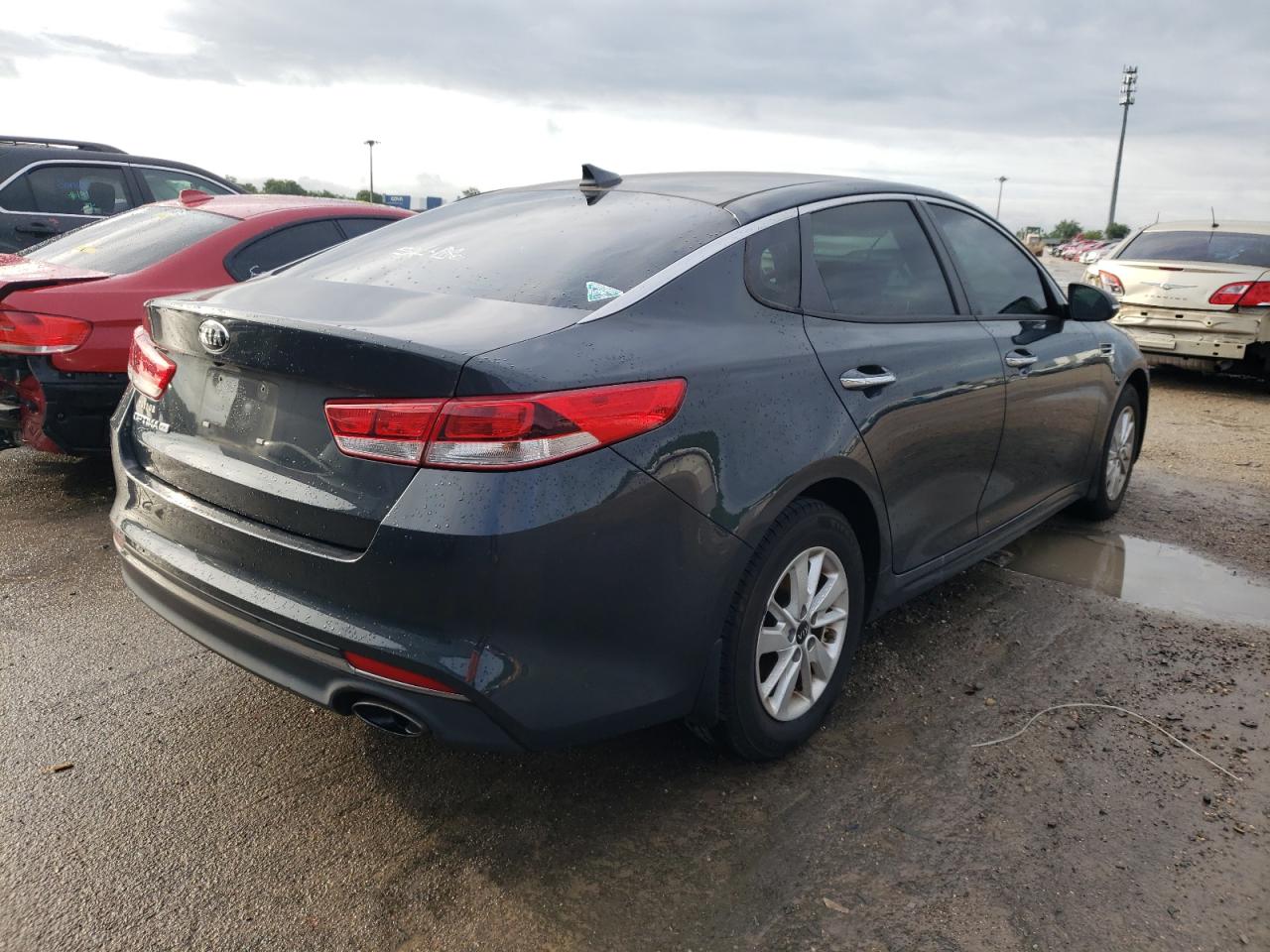 Photo 4 from auction – 2016 KIA OPTIMA LX with VIN 5XXGT4L35GG031756