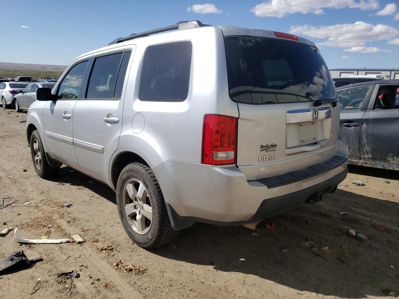 Photo 3 from auction – 2011 HONDA PILOT EX with VIN 5FNYF3H41BB053952