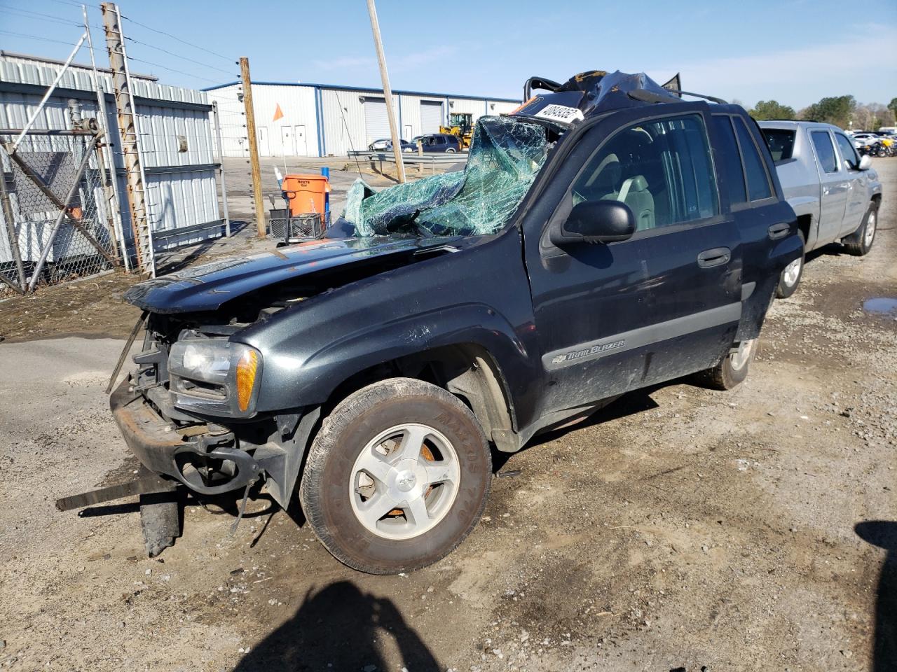 Photo 2 from auction – 2004 CHEVROLET TRAILBLAZE with VIN 1GNDS13S142294766