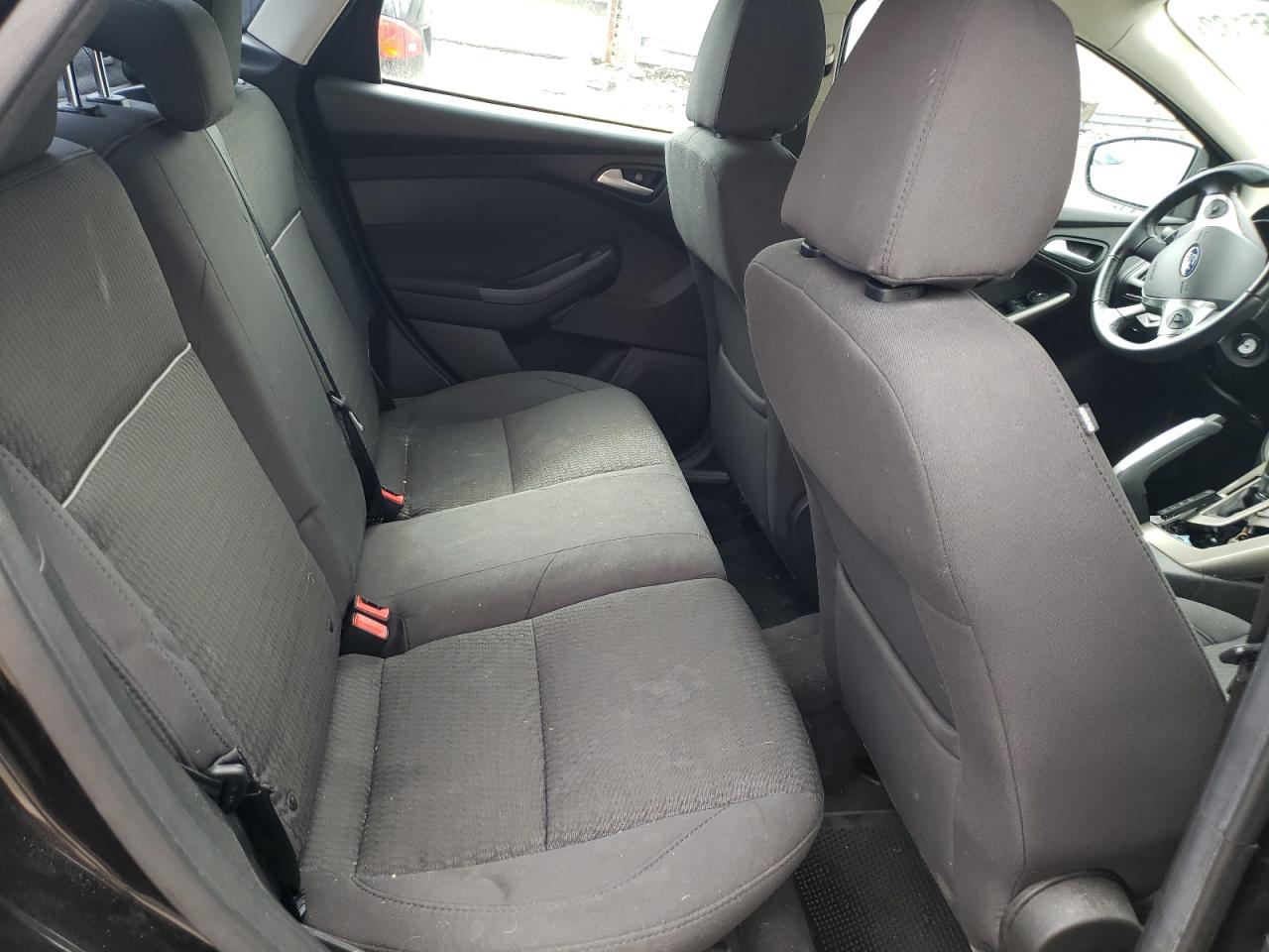 Photo 6 from auction – 2012 FORD FOCUS SEL with VIN 1FAHP3H28CL448176