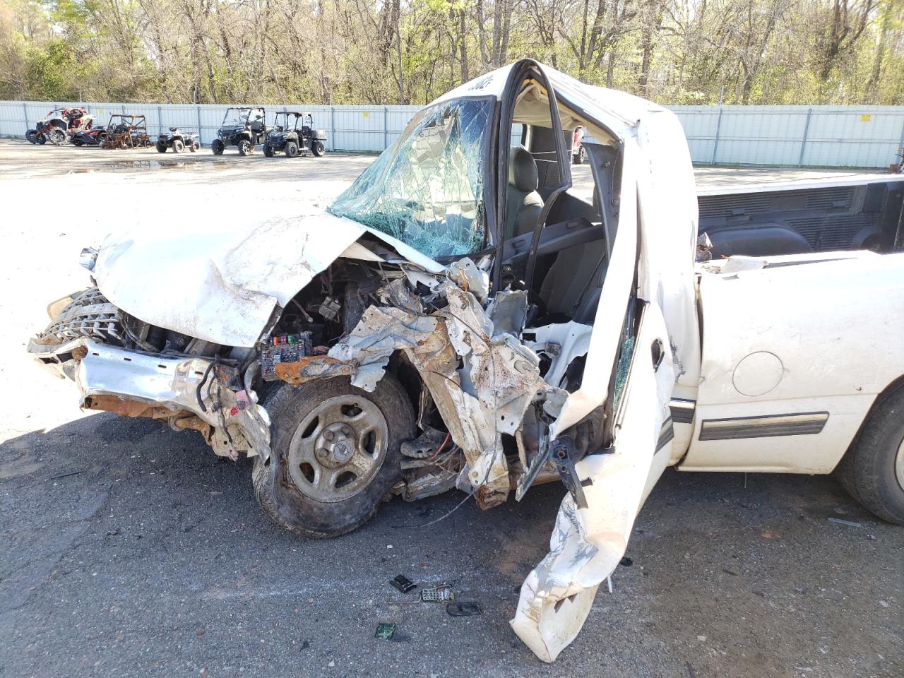 Photo 9 from auction – 2001 CHEVROLET SILVERADO with VIN 1GCEC14W41Z236021