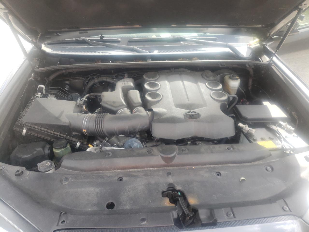 Photo 7 from auction – 2018 TOYOTA 4RUNNER SR with VIN JTEZU5JR3J5172982