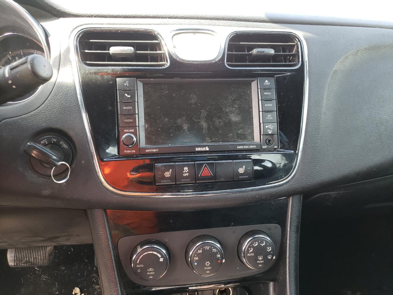 Photo 9 from auction – 2012 CHRYSLER 200 LIMITE with VIN 1C3CCBCB8CN257321