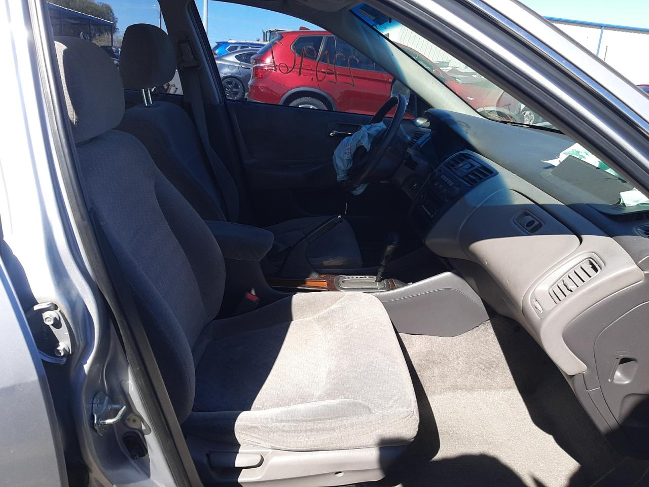 Photo 5 from auction – 2001 HONDA ACCORD VAL with VIN 1HGCF866X1A126076
