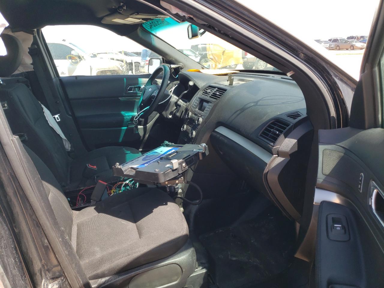 Photo 5 from auction – 2016 FORD EXPLORER P with VIN 1FM5K8AT7GGB65189