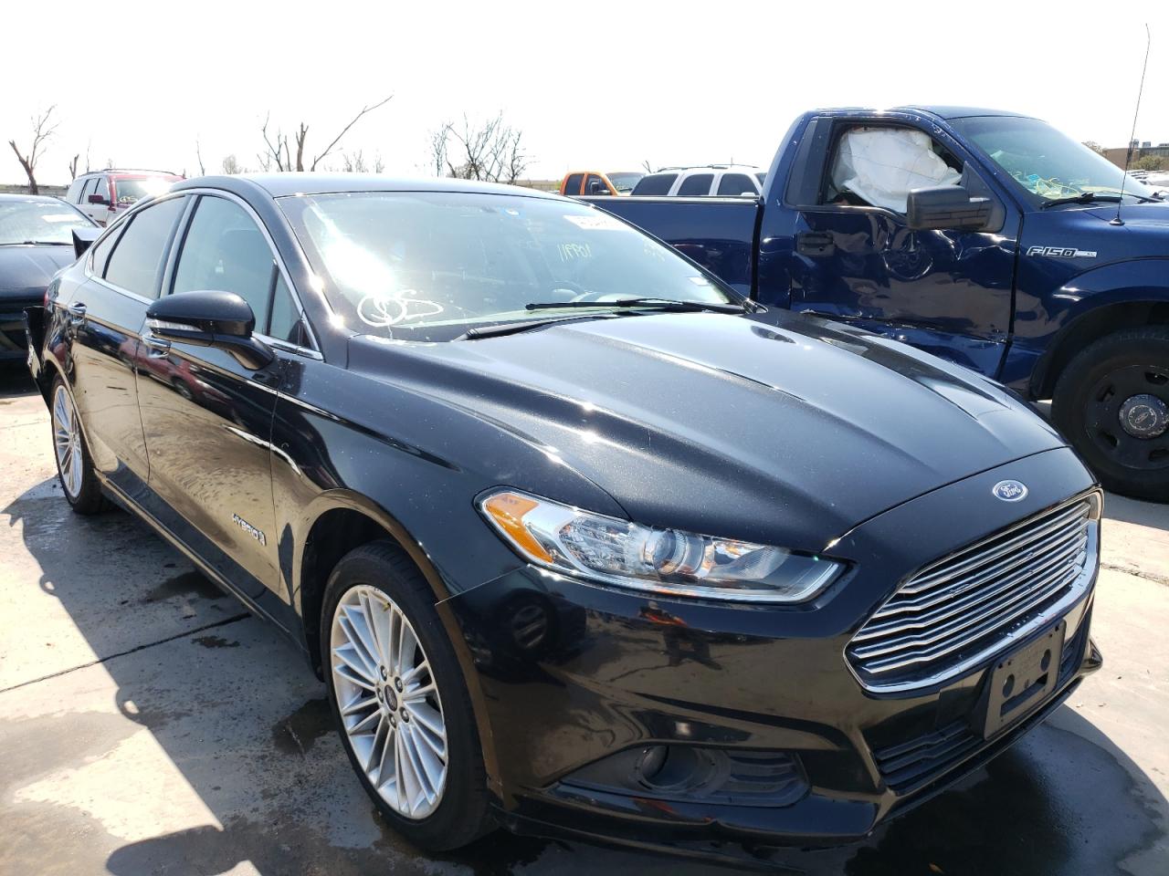 FORD FUSION SE 2014 with VIN 3FA6P0LUXER284187 - Photo from auction