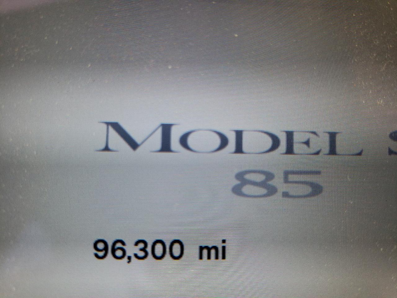 Photo 8 from auction – 2014 TESLA MODEL S with VIN 5YJSA1H18EFP46004