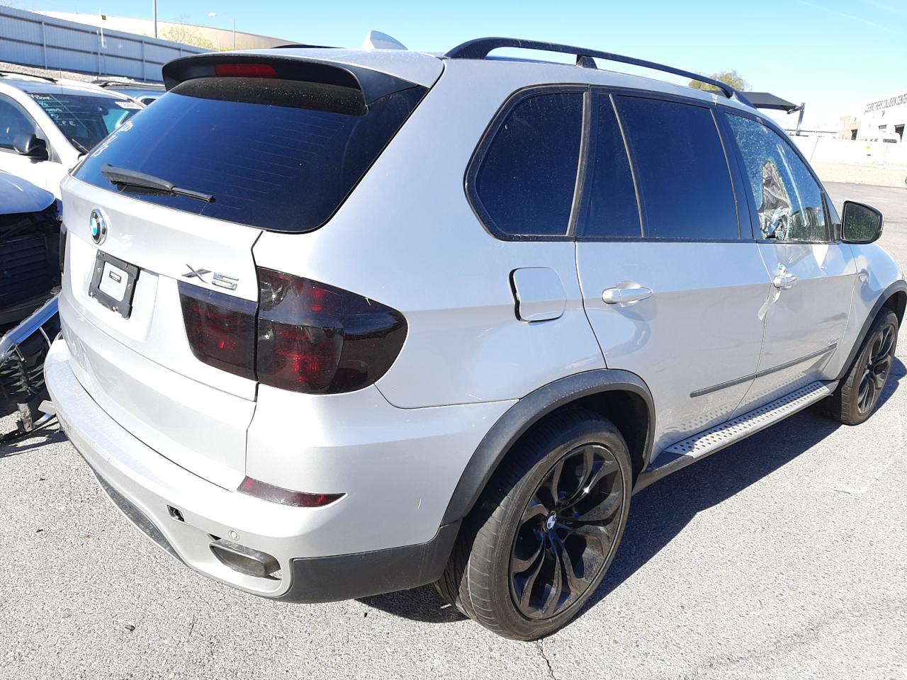 Photo 4 from auction – 2012 BMW X5 XDRIVE5 with VIN 5UXZV8C55CL425889