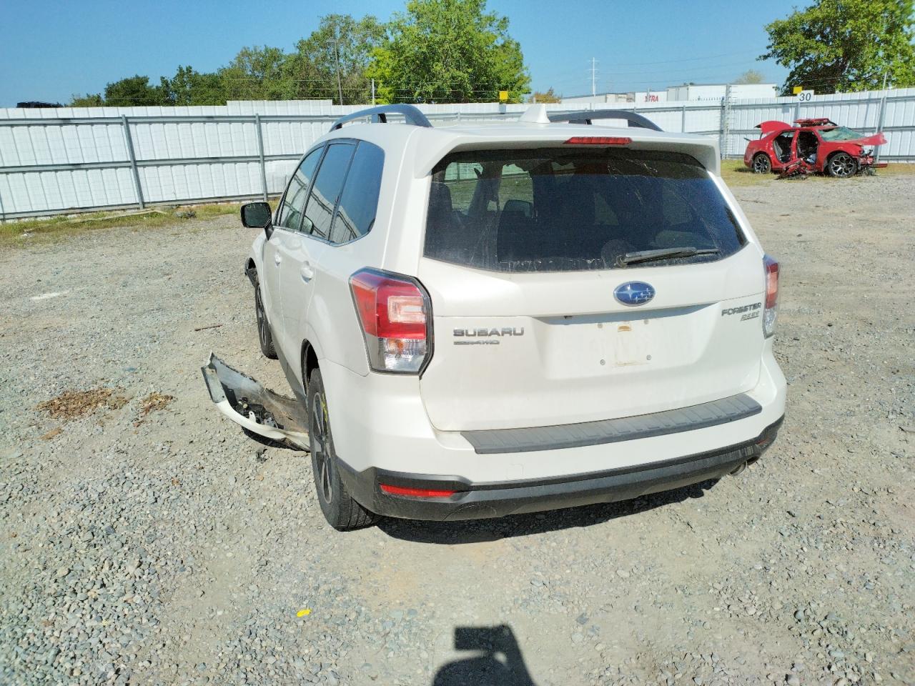 Photo 3 from auction – 2017 SUBARU FORESTER 2 with VIN JF2SJALCXHH471072