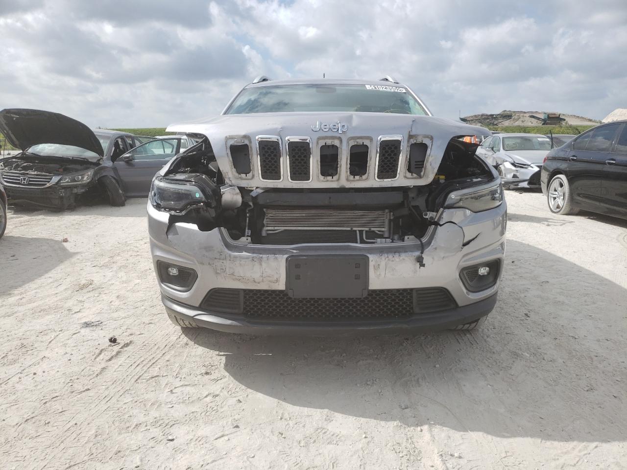 Photo 9 from auction – 2019 JEEP CHEROKEE L with VIN 1C4PJMLB6KD255697