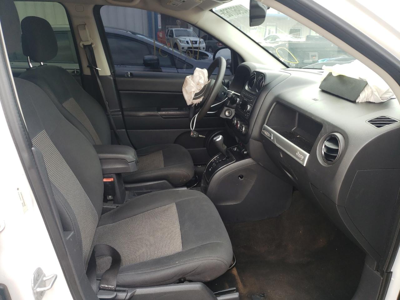 Photo 5 from auction – 2014 JEEP COMPASS SP with VIN 1C4NJCBA5ED559540