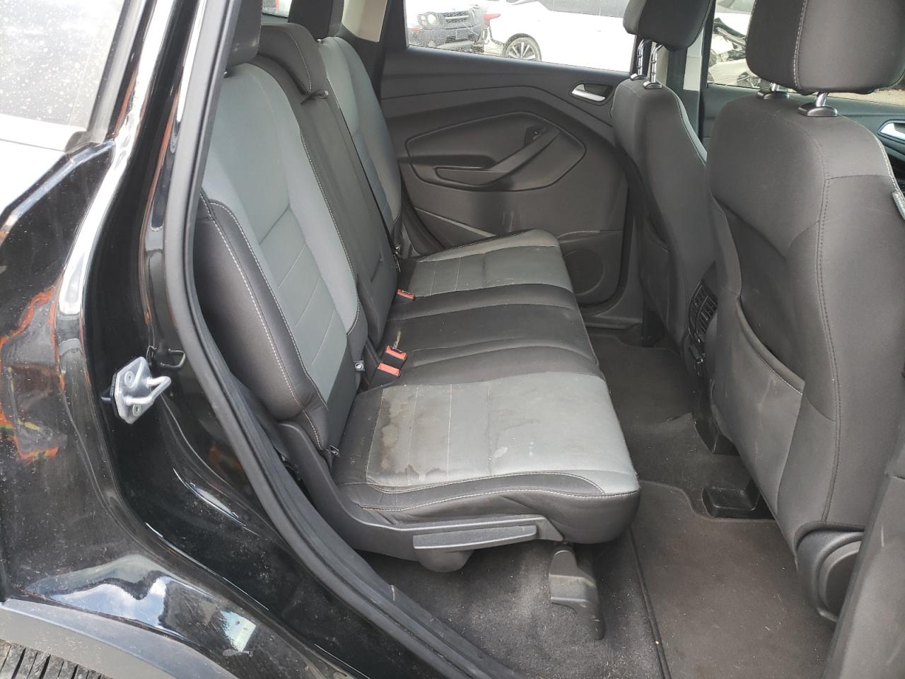 Photo 6 from auction – 2016 FORD ESCAPE SE with VIN 1FMCU0G99GUB71219
